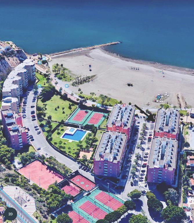 Playa La Cala In Front Of The Beach Free Parking Malaga Exterior photo