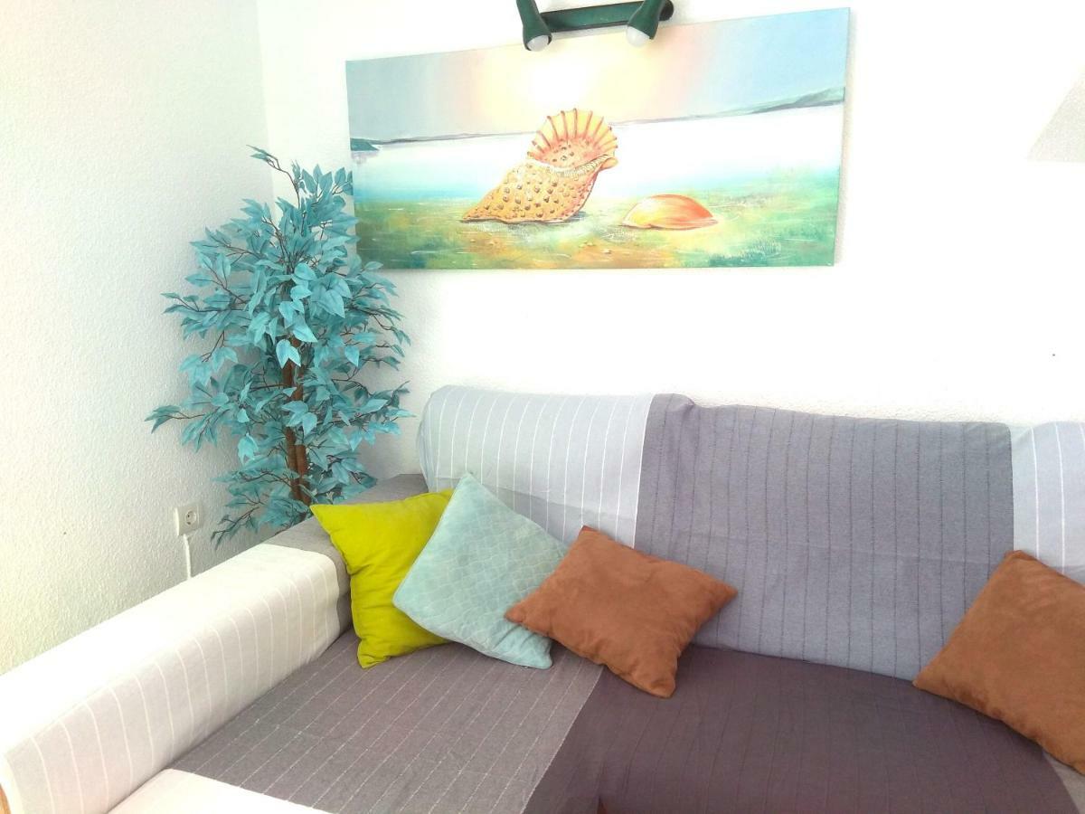 Playa La Cala In Front Of The Beach Free Parking Malaga Exterior photo