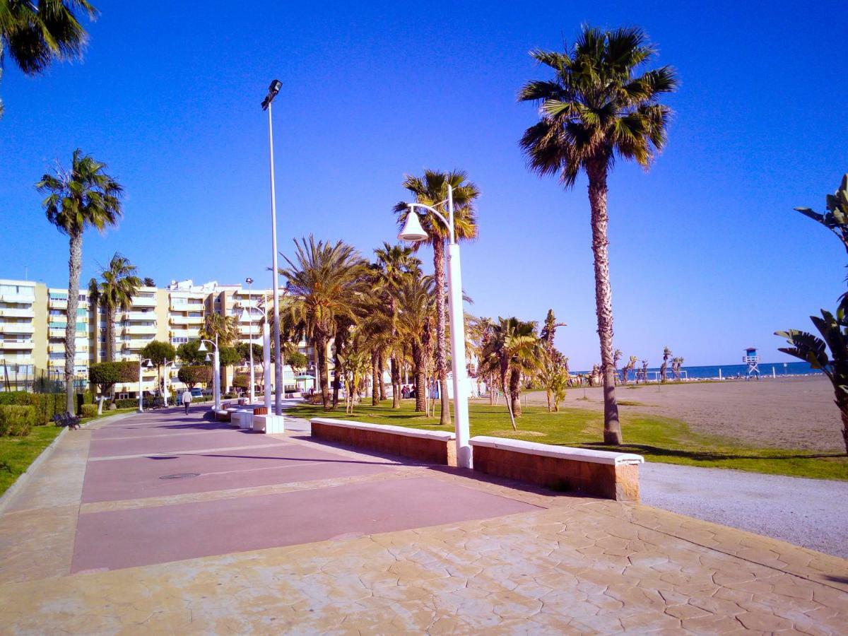 Playa La Cala In Front Of The Beach Free Parking Apartment Malaga Exterior photo