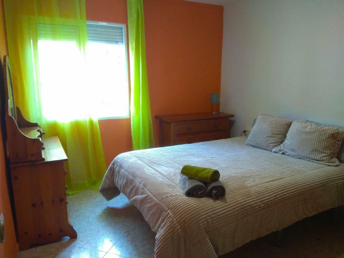 Playa La Cala In Front Of The Beach Free Parking Malaga Exterior photo